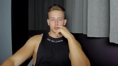 Snapshot of gym_alpha chatting on 09.15.25 Oliver online show from 09.15.25