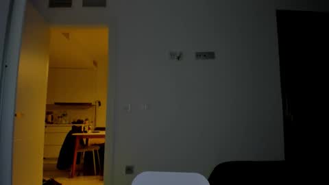 Snapshot of gym_alpha chatting on 01.05.26 Oliver online show from 01.05.26