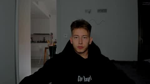 Snapshot of gym_alpha chatting on 03.01.26 Oliver online show from 03.01.26