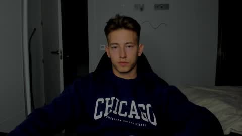 Snapshot of gym_alpha chatting on 03.03.26 Oliver online show from 03.03.26