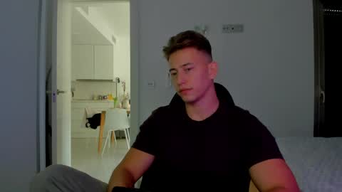 Snapshot of gym_alpha chatting on 03.16.26 Oliver online show from 03.16.26