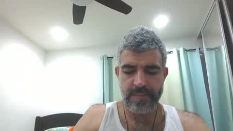 Snapshot of h0nest84 chatting on 12.17.24 h0nest84 online show from 12.17.24