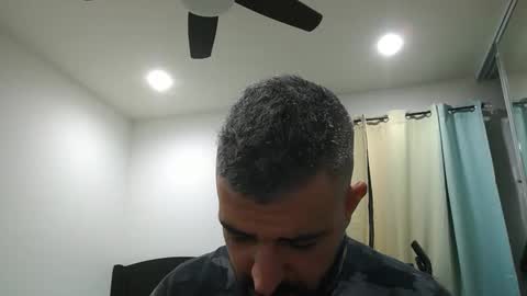 Snapshot of h0nest84 chatting on 12.21.24 h0nest84 online show from 12.21.24