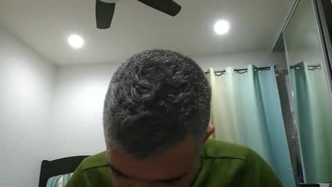 Snapshot of h0nest84 chatting on 12.29.24 h0nest84 online show from 12.29.24