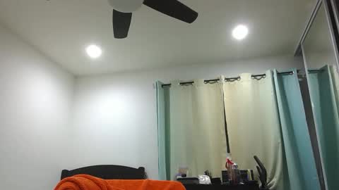 Snapshot of h0nest84 chatting on 12.31.24 h0nest84 online show from 12.31.24