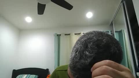 Snapshot of h0nest84 chatting on 12.31.24 h0nest84 online show from 12.31.24