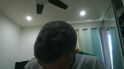 Snapshot of h0nest84 chatting on 01.01.25 h0nest84 online show from 01.01.25