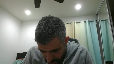 Snapshot of h0nest84 chatting on 01.05.25 h0nest84 online show from 01.05.25