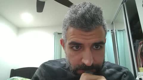 Snapshot of h0nest84 chatting on 01.12.25 h0nest84 online show from 01.12.25