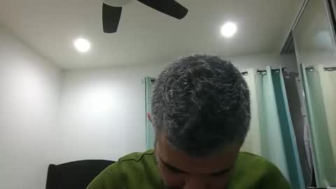 Snapshot of h0nest84 chatting on 01.15.25 h0nest84 online show from 01.15.25