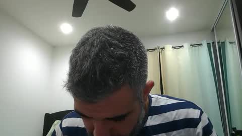 Snapshot of h0nest84 chatting on 02.01.25 h0nest84 online show from 02.01.25