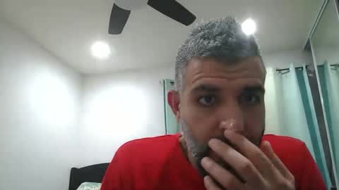 Snapshot of h0nest84 chatting on 02.18.25 h0nest84 online show from 02.18.25