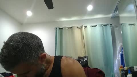 Snapshot of h0nest84 chatting on 10.04.25 h0nest84 online show from 10.04.25