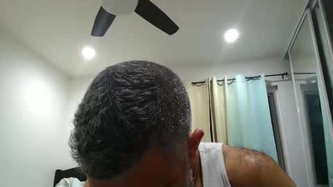 Snapshot of h0nest84 chatting on 10.20.25 h0nest84 online show from 10.20.25