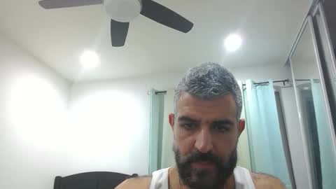 Snapshot of h0nest84 chatting on 10.25.25 h0nest84 online show from 10.25.25