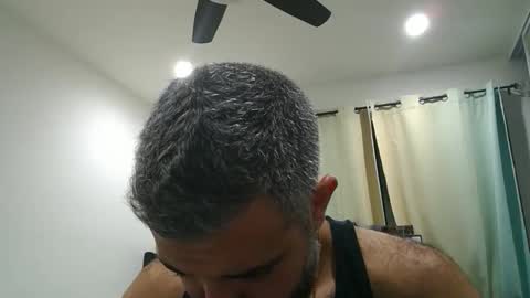 Snapshot of h0nest84 chatting on 10.29.25 h0nest84 online show from 10.29.25