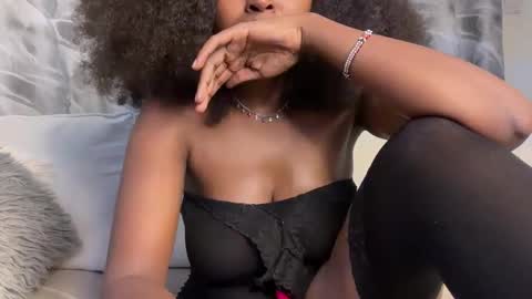 Snapshot of h_o_t_goddess chatting on 06.06.26 h_o_t_goddess online show from 06.06.26