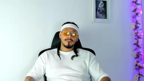 Snapshot of hache222 chatting on 02.17.25 hache222 online show from 02.17.25