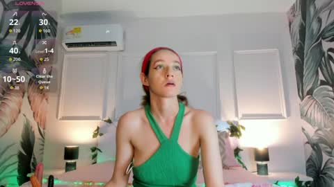 Snapshot of hada_magica chatting on 06.18.26 hada_magica online show from 06.18.26