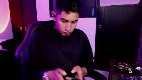 Hades Sir online show from 01.08.25