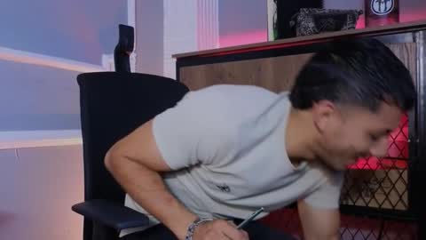 Snapshot of hadez_69 chatting on 01.06.26 HADEZ online show from 01.06.26