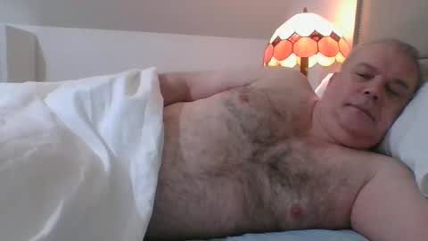 Snapshot of haggisstop chatting on 01.08.25 haggisstop online show from 01.08.25