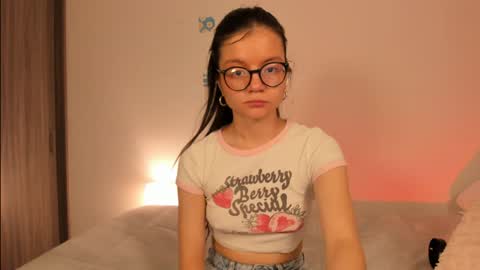 Snapshot of hailey_firee chatting on 12.15.24 Hailey online show from 12.15.24