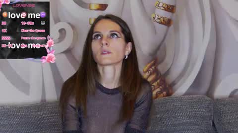 HaileyPeach online show from 10.16.25