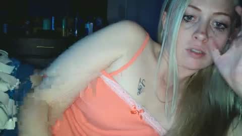 Snapshot of haileyakuma69 chatting on 10.05.25 Hailey and d online show from 10.05.25
