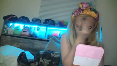 Hailey and d online show from 10.31.25