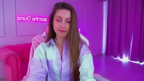 Snapshot of haileyarden chatting on 07.20.26 Hailey online show from 07.20.26