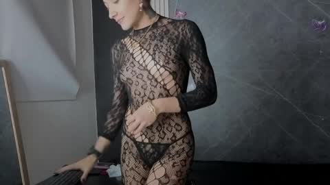 haileycat_ online show from 04.16.26