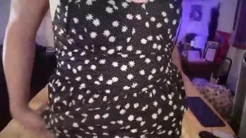 Hailey Harper online show from 11.10.25