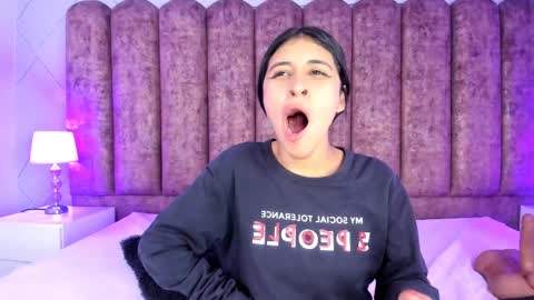 Haileymiler online show from 02.14.25