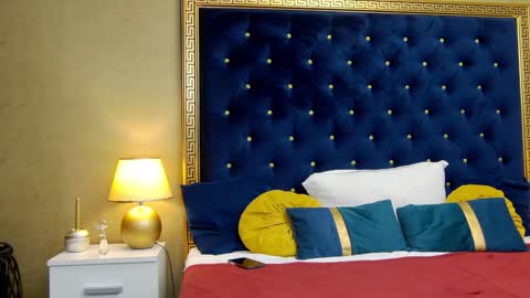 Hailey online show from 01.09.25