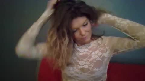 Snapshot of haileys123 chatting on 12.17.25 Hailey online show from 12.17.25