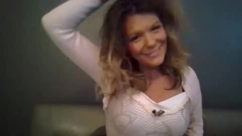 Hailey online show from 12.19.25