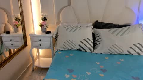 Snapshot of haileysans chatting on 03.17.26 haileysans online show from 03.17.26