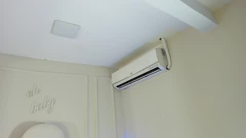 Snapshot of haileysans chatting on 04.05.26 haileysans online show from 04.05.26