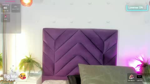Snapshot of haileystonei chatting on 06.04.26 haileystonei online show from 06.04.26