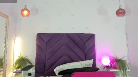 Snapshot of haileystonei chatting on 06.29.26 haileystonei online show from 06.29.26