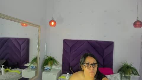 Snapshot of haileystonei chatting on 07.18.26 haileystonei online show from 07.18.26