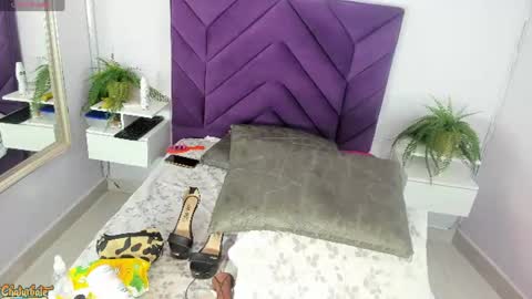 Snapshot of haileystonei chatting on 07.30.26 haileystonei online show from 07.30.26