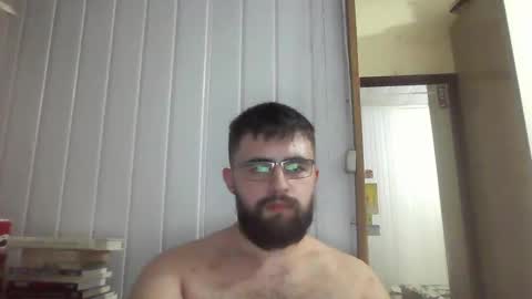 Snapshot of hairy_man_69_ chatting on 12.27.24 horny online show from 12.27.24