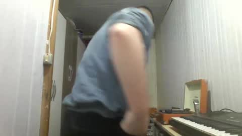 Snapshot of hairy_man_69_ chatting on 01.08.26 horny online show from 01.08.26