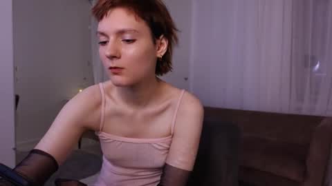 Snapshot of hairy_queeen chatting on 10.06.25 hairy_queeen online show from 10.06.25
