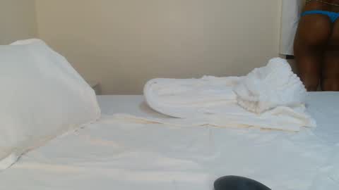 Snapshot of hairy_squiter chatting on 09.10.25 Zaraha online show from 09.10.25