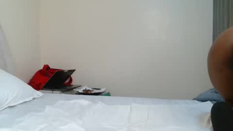 Snapshot of hairy_squiter chatting on 11.01.25 Zaraha online show from 11.01.25