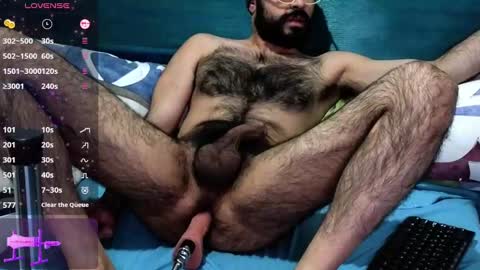 Snapshot of hairyale chatting on 12.31.24 Hairyale online show from 12.31.24