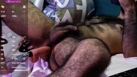 Snapshot of hairyale chatting on 09.29.25 Hairyale online show from 09.29.25